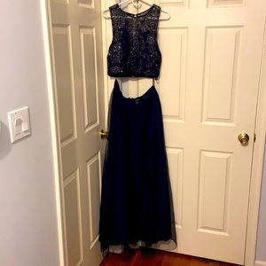 Pretty two-piece prom dress. Navy blue size junior 15.